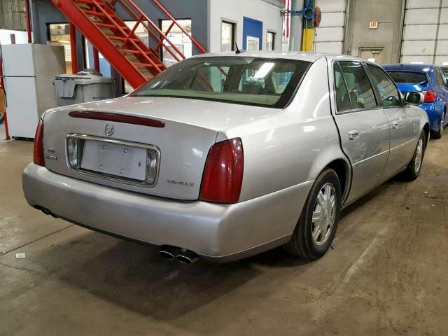 1G6KD54Y55U185000 - 2005 CADILLAC DEVILLE SILVER photo 4