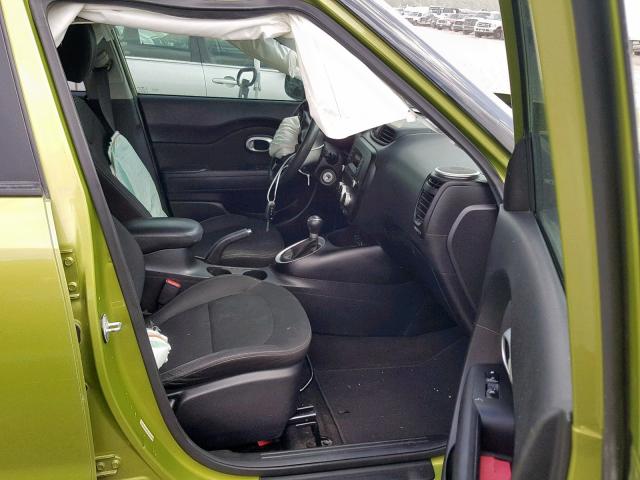 KNDJN2A27E7041340 - 2014 KIA SOUL GREEN photo 5