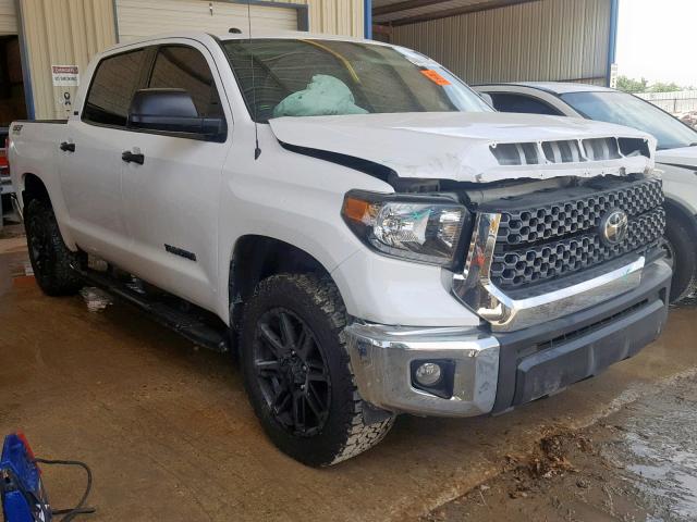 5TFEM5F16JX133927 - 2018 TOYOTA TUNDRA CRE WHITE photo 1