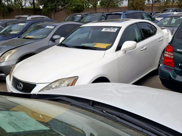 JTHBK262562008887 - 2006 LEXUS IS 250 WHITE photo 2