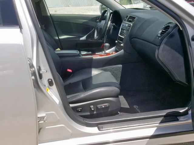 JTHCK262085025652 - 2008 LEXUS IS 250 SILVER photo 5