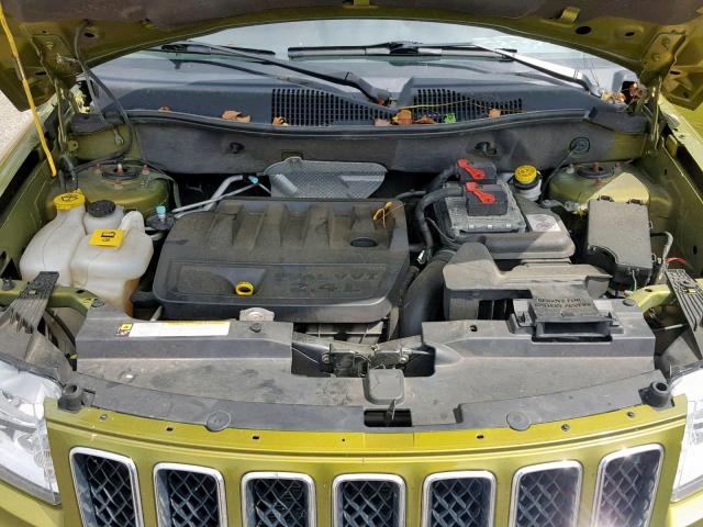 1C4NJDBB2CD651247 - 2012 JEEP COMPASS SP მწვანე ფოტო 7