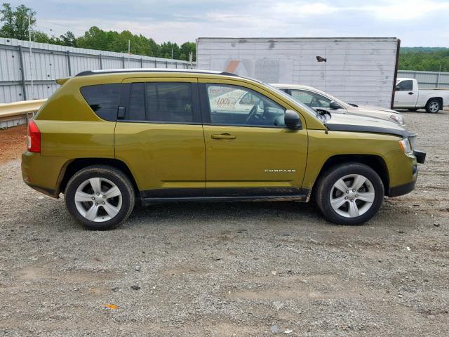 1C4NJDBB2CD651247 - 2012 JEEP COMPASS SP მწვანე ფოტო 9