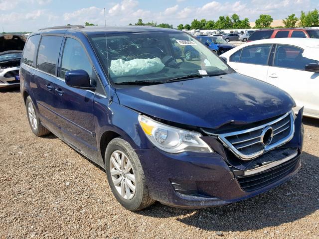 2C4RVABG4DR725640 - 2013 VOLKSWAGEN ROUTAN SE BLUE photo 1