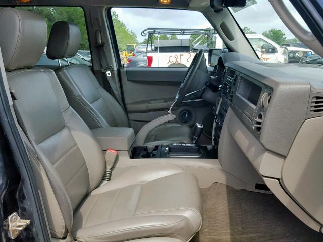 1J8HG48K66C268756 - 2006 JEEP COMMANDER BLACK photo 5
