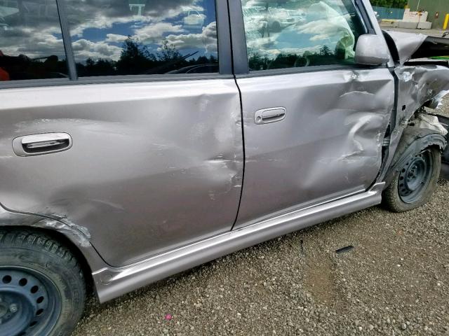 JTLKT324554017320 - 2005 TOYOTA SCION XB 银色 照片 9