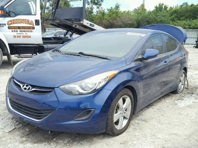 KMHDH4AE4DU792983 - 2013 HYUNDAI ELANTRA GL BLUE photo 2