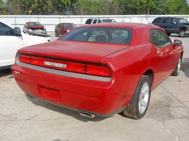 2C3CDYAGXDH645630 - 2013 DODGE CHALLENGER RED photo 4