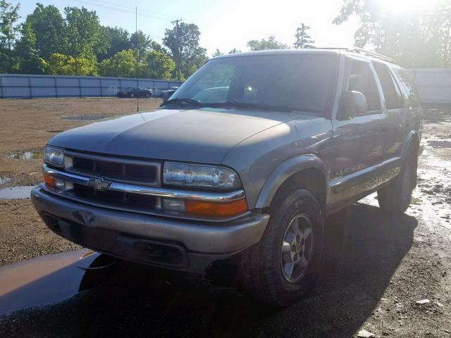 1GNDT13W62K158131 - 2002 CHEVROLET BLAZER TAN photo 2