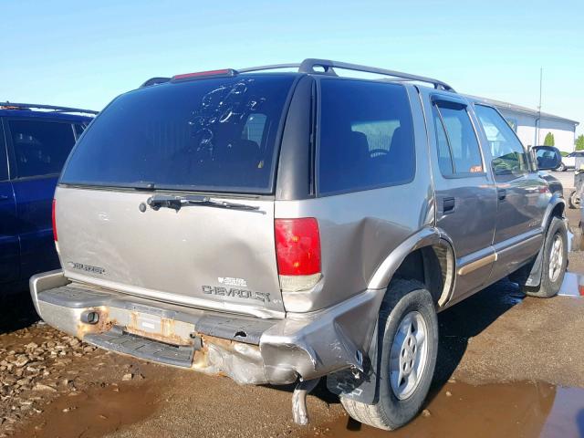 1GNDT13W62K158131 - 2002 CHEVROLET BLAZER TAN photo 4