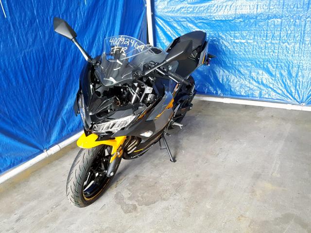 JKAEXKG14JDA09304 - 2018 KAWASAKI EX400 YELLOW photo 2