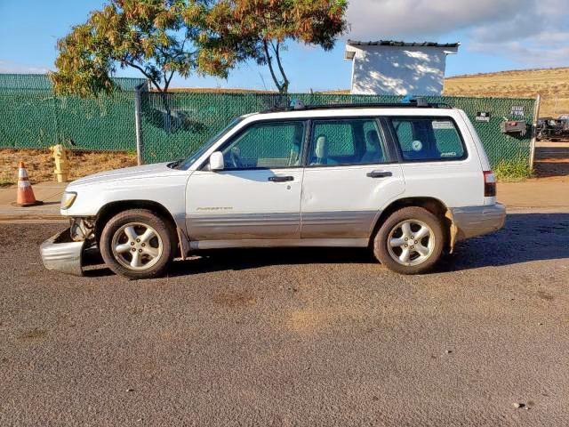 JF1SF65582H702026 - 2002 SUBARU FORESTER S WHITE photo 9