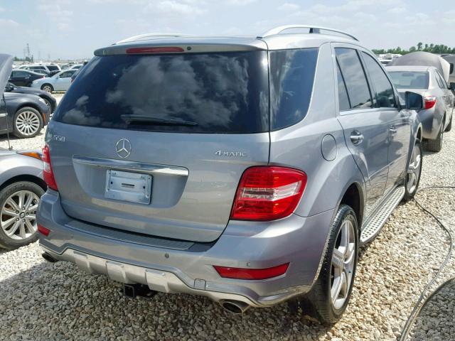 4JGBB7CB6BA718007 - 2011 MERCEDES-BENZ ML 550 4MA GRAY photo 4