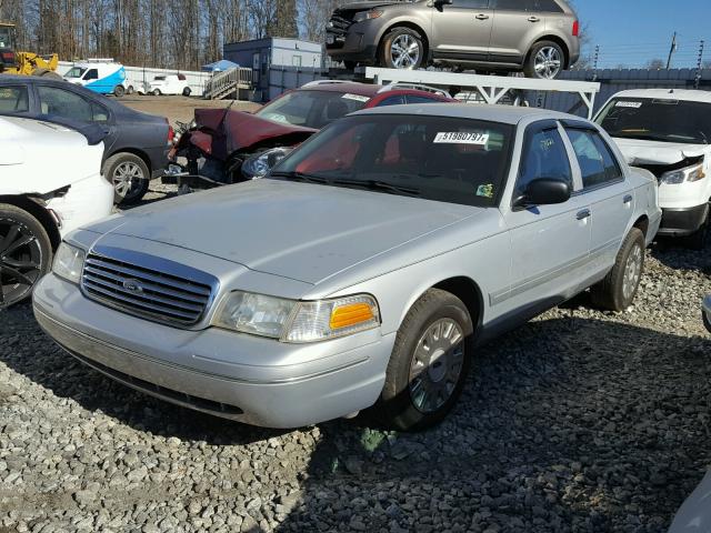 2FAHP71W03X220695 - 2003 FORD CROWN VICT SILVER photo 2