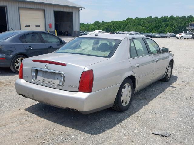 1G6KD54YX5U265764 - 2005 CADILLAC DEVILLE SILVER photo 4