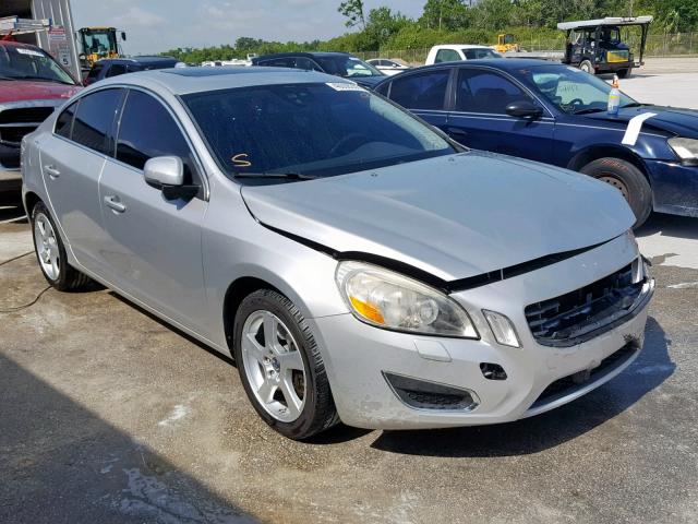 YV1622FS9C2042727 - 2012 VOLVO S60 T5 SILVER photo 4