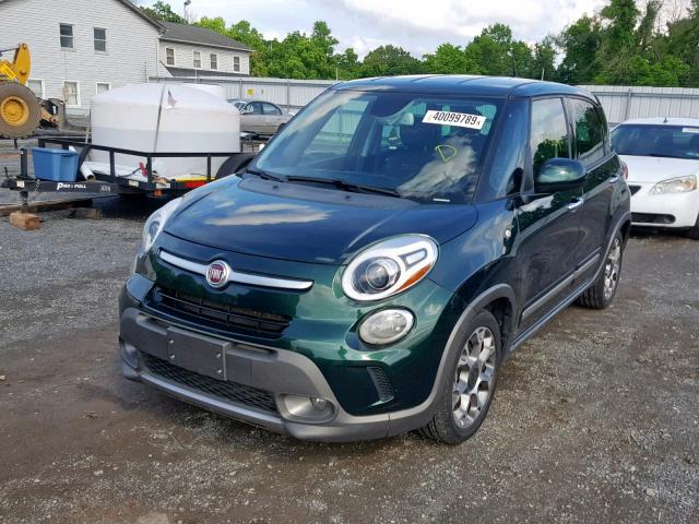 ZFBCFADH7EZ007308 - 2014 FIAT 500L TREKK GREEN photo 2