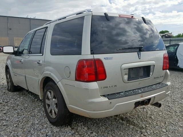 5LMFU28586LJ24138 - 2006 LINCOLN NAVIGATOR WHITE photo 3