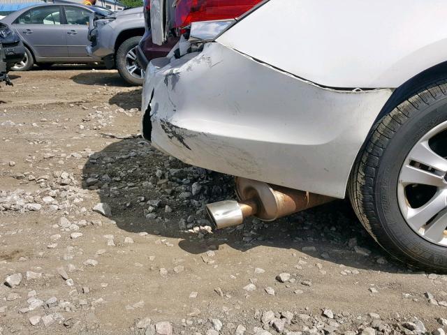 1HGCP26448A114508 - 2008 HONDA ACCORD LXP WHITE photo 9