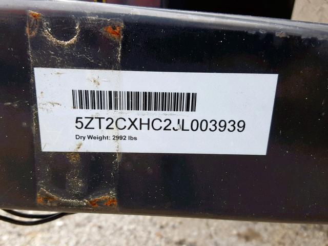 5ZT2CXHC2JL003939 - 2018 COACH APEX GRAY photo 10