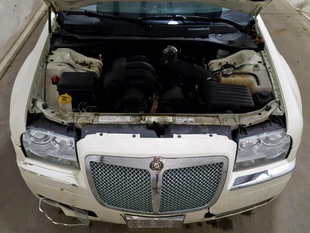 2C3KA43D19H539686 - 2009 CHRYSLER 300 LX WHITE photo 7