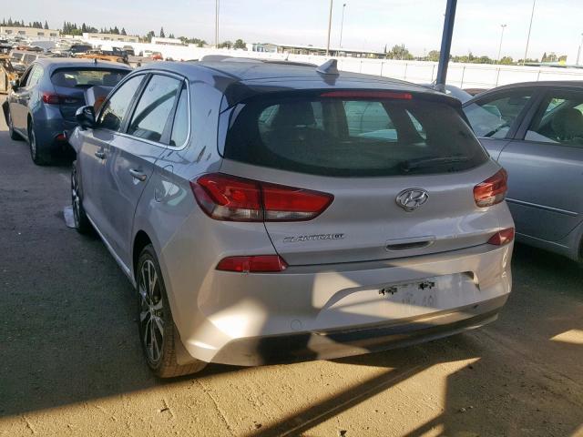 KMHH35LE8JU011817 - 2018 HYUNDAI ELANTRA GT SILVER photo 3