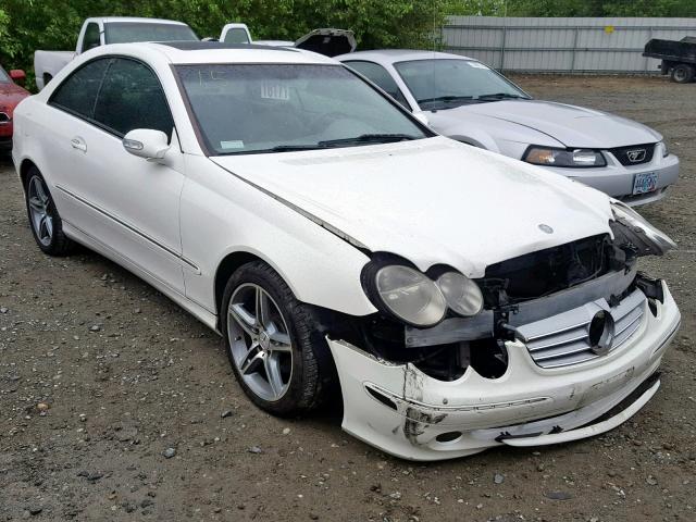 WDBTJ65J84F075321 - 2004 MERCEDES-BENZ CLK 320C WHITE photo 1