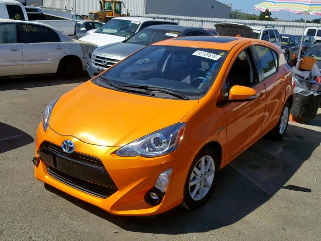 JTDKDTB38G1122180 - 2016 TOYOTA PRIUS C ORANGE photo 2