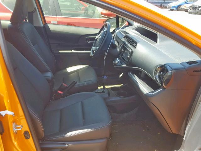 JTDKDTB38G1122180 - 2016 TOYOTA PRIUS C ORANGE photo 5