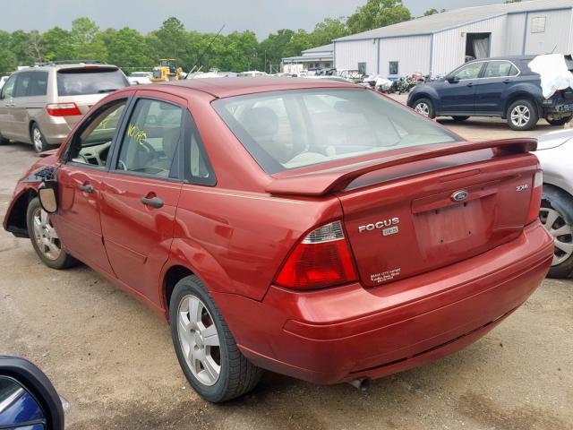 1FAFP34NX5W299844 - 2005 FORD FOCUS ZX4 RED photo 3