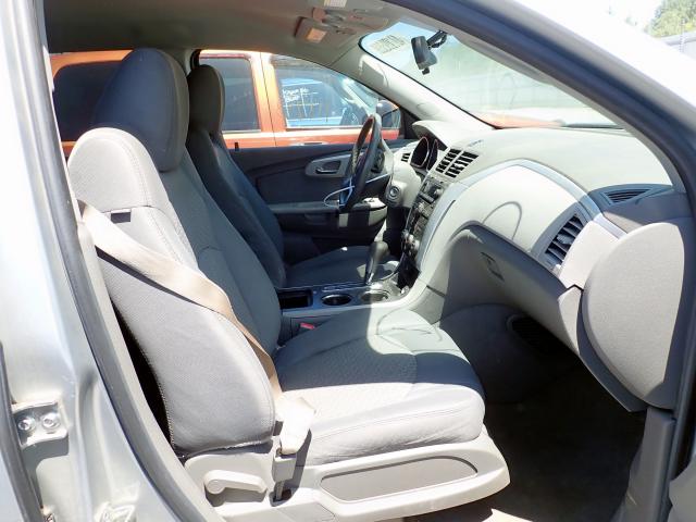 1GNKVFED3BJ144588 - 2011 CHEVROLET TRAVERSE L SILVER photo 5