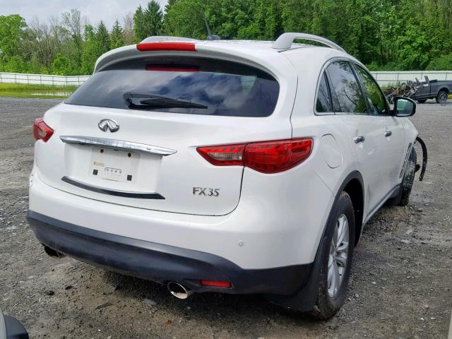 JNRAS18W39M152115 - 2009 INFINITI FX35 WHITE photo 4