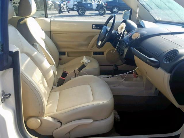 3VWRF31Y99M409780 - 2009 VOLKSWAGEN NEW BEETLE Sarı foto 5