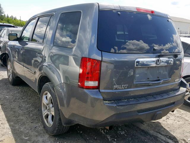 5FNYF4H28DB505564 - 2013 HONDA PILOT LX GRAY photo 3