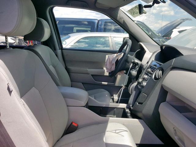 5FNYF4H28DB505564 - 2013 HONDA PILOT LX GRAY photo 5