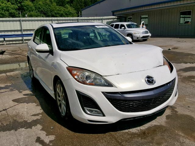 JM1BL1K62B1371990 - 2011 MAZDA 3 S WHITE photo 1