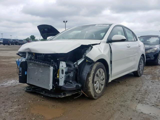 3KPA24AB6KE200350 - 2019 KIA RIO S WHITE photo 2