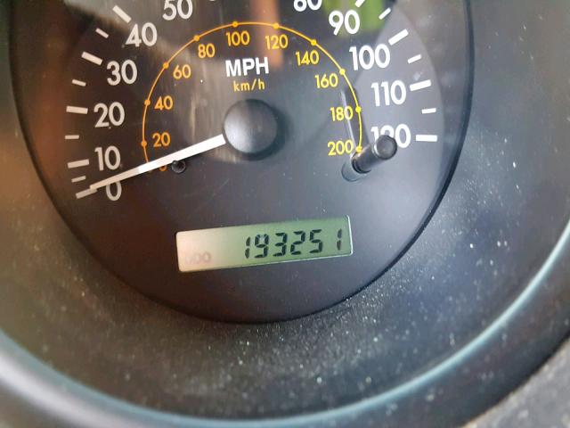 KL1TD66687B736478 - 2007 CHEVROLET AVEO BASE RED photo 8