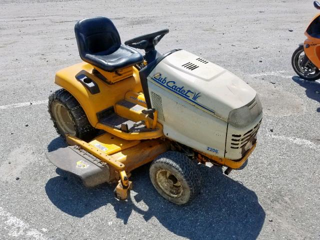 40118419 - 2002 CUB LAWN MOWER YELLOW photo 1