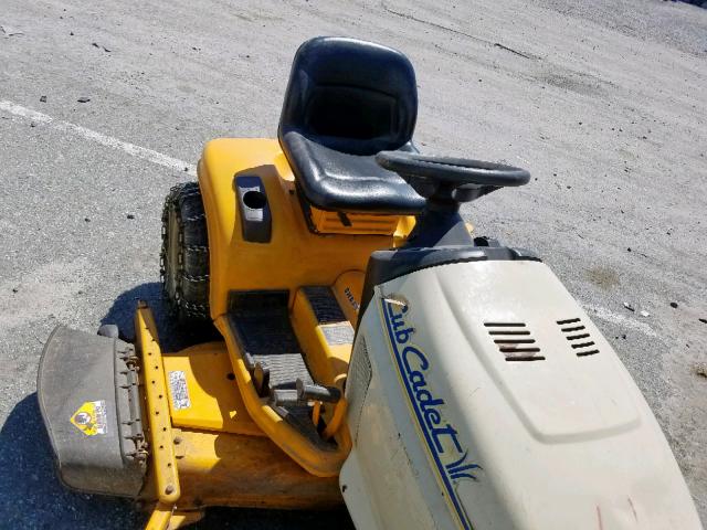 40118419 - 2002 CUB LAWN MOWER YELLOW photo 6