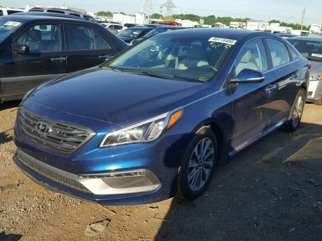 5NPE34AF4HH566796 - 2017 HYUNDAI SONATA SPO BLUE photo 2