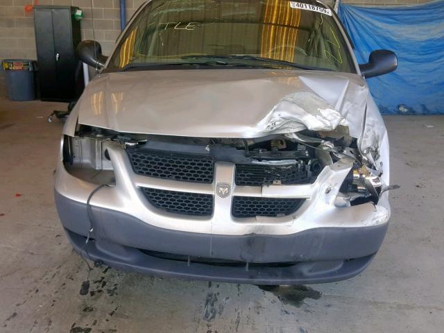 1B4GP253X2B681118 - 2002 DODGE CARAVAN SE SILVER photo 9