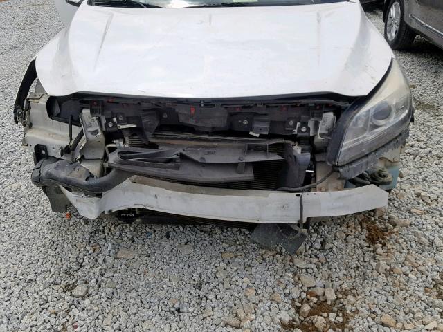 1G11C5SA3DF221425 - 2013 CHEVROLET MALIBU 1LT WHITE photo 9