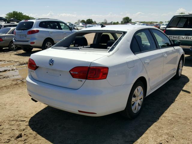 3VWLL7AJXEM305284 - 2014 VOLKSWAGEN JETTA TDI WHITE photo 4