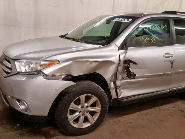 5TDBK3EH3CS128494 - 2012 TOYOTA HIGHLANDER SILVER photo 10