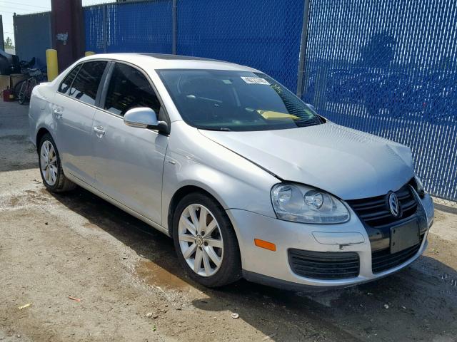 3VWRA7AJ9AM047740 - 2010 VOLKSWAGEN JETTA WOLF SILVER photo 1