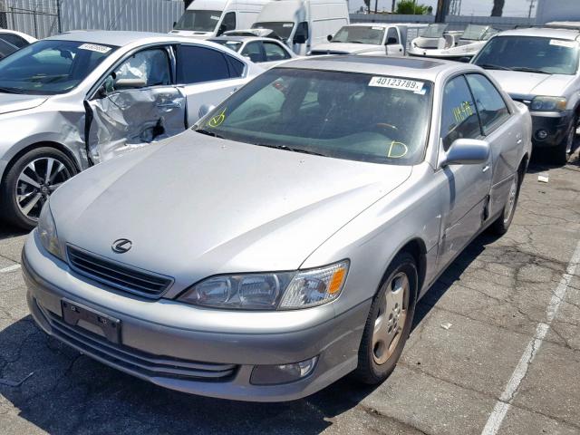 JT8BF28G6Y0278867 - 2000 LEXUS ES 300 SILVER photo 2