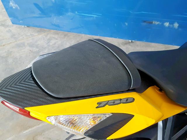 JS1GR7MAXH2100763 - 2017 SUZUKI GSX-R750 YELLOW photo 6