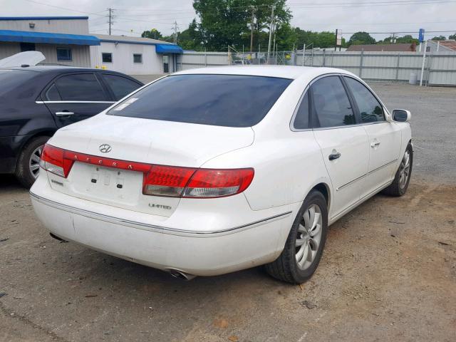 KMHFC46F66A055622 - 2006 HYUNDAI AZERA SE WHITE photo 4