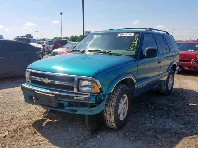 1GNDT13W7T2237244 - 1996 CHEVROLET BLAZER GREEN photo 2